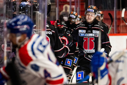 Örebros Rodrigo Abols jublar