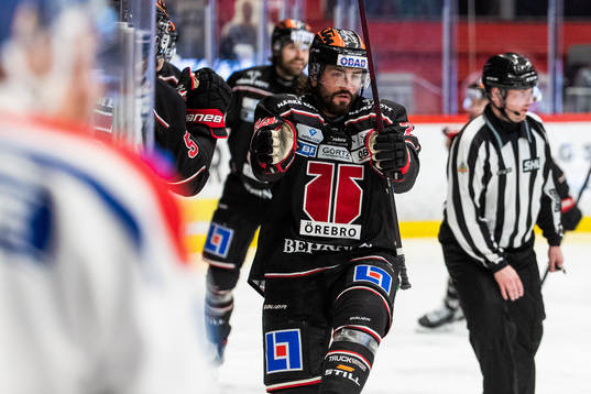 Örebros Nick Ebert jublar