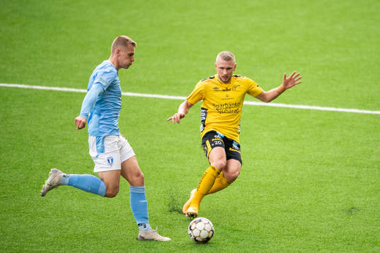 Malmö FFs Felix Beijmo och Elfsborgs Simon Strand