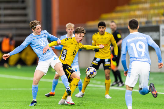 Malmö FFs Markus Björkqvist och Elfsborgs Noah Söderberg