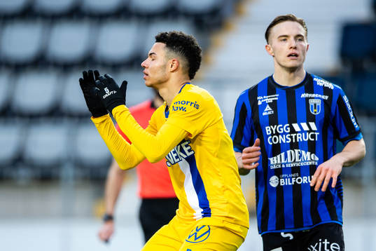 IFK Göteborgs Alexander Jallow deppar och Sirius Jacob