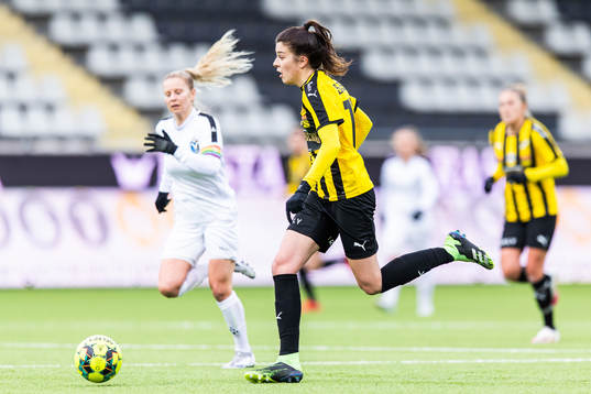 Häckens Anna Julia Csiki