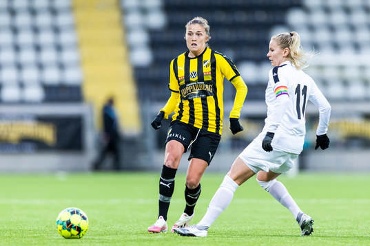Häckens Filippa Angeldahl och Växjös Emmi Alanen