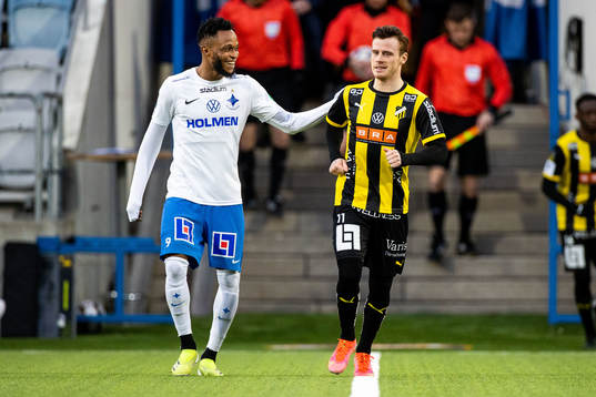 IFK Norrköpings Samuel Adegbenro och Häckens Tobias Heintz