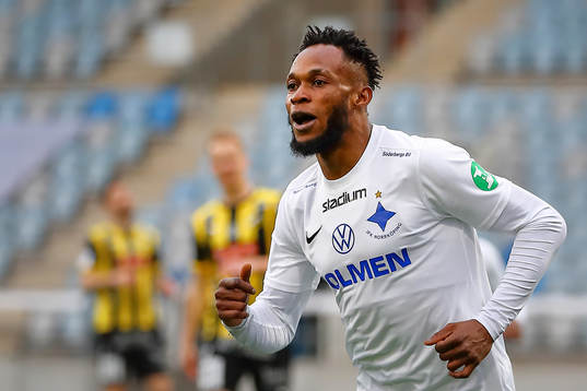 IFK Norrköpings Samuel Adegbenro jublar