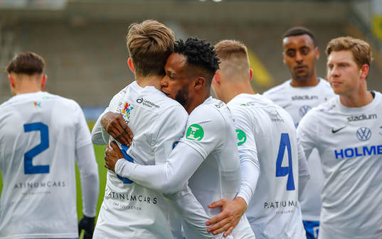 IFK Norrköpings Samuel Adegbenro jublar