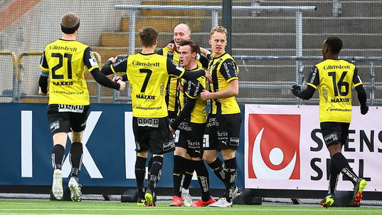 Häckens Tobias Heintz jublar