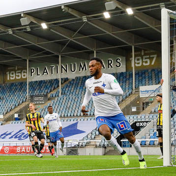 IFK Norrköpings Samuel Adegbenro jublar
