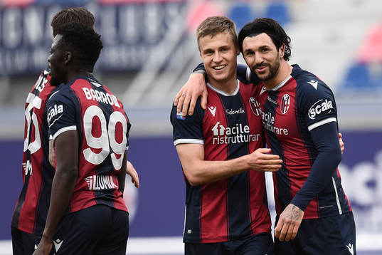Mattias Svanberg of Bologna celebrates