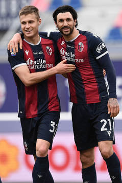 Mattias Svanberg of Bologna celebrates