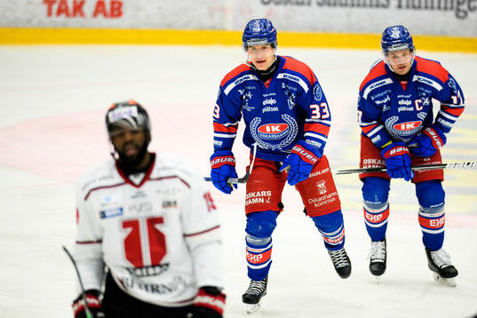Oskarshamns Filiph Engsund jublar med Jonas Engström