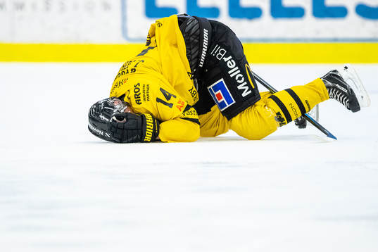 Västerås Jesper Johansson har ont