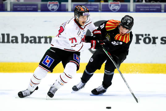 Örebros Borna Redulic och Brynäs Tomi Sallinen