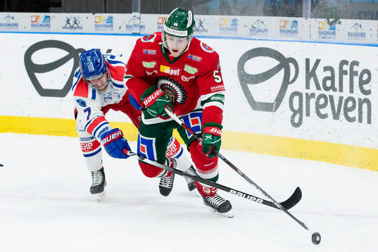 Oskarshamns Adam Janosik och Frölundas Jesper Sellgren