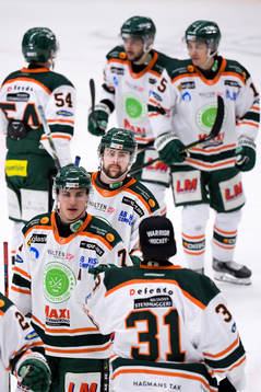 Kristianstads Oscar Svanlund jublar