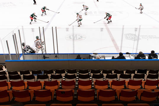 Vy över ishockeymatchen i kvalet till Hockeyallsvenskan