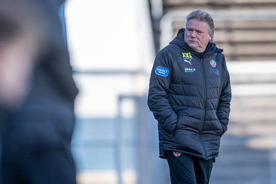 Helsingborgs tränare Jörgen Lennartsson deppar