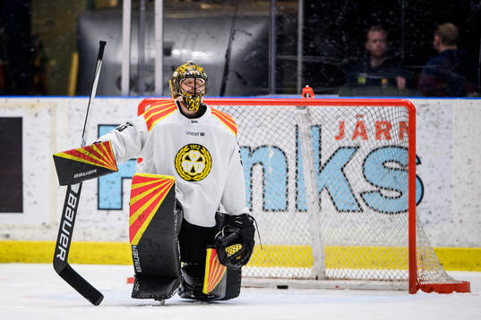 Brynäs målvakt Samuel Ersson deppar