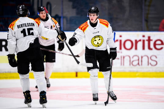 Brynäs Noel Gunler jublar