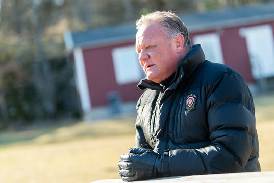 Örgrytes f.d. ordförande Joacim Nordh blir intervjuad