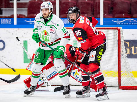 Rögles Dennis Everberg och Malmö Redhawks Anton Olsson
