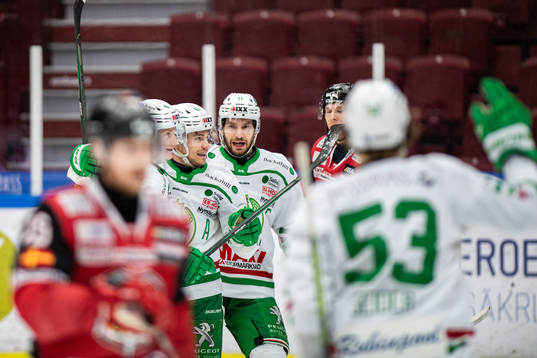 Rögles Leon Bristedt jublar