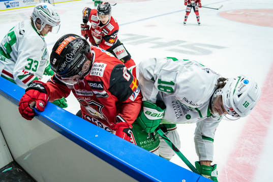 Malmö Redhawks Johan Olofsson och Rögles Dennis Everberg