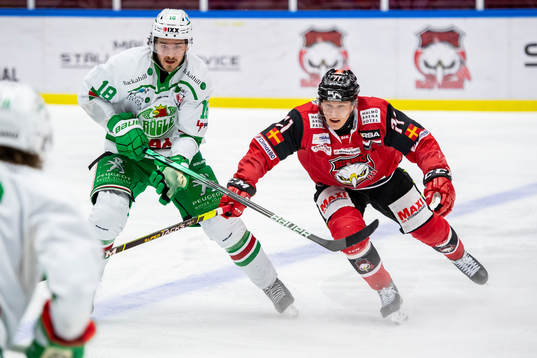Rögles Dennis Everberg  och Malmö Redhawks Jan-Mikael