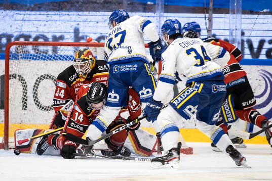 Leksands Marek Hrivik och Leksands Peter Cehlarik oroar
