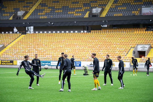 Elfsborgs spelare värmer upp