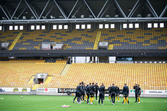 Elfsborgs spelare värmer upp