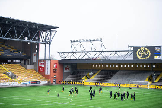 Elfsborgs spelare värmer upp