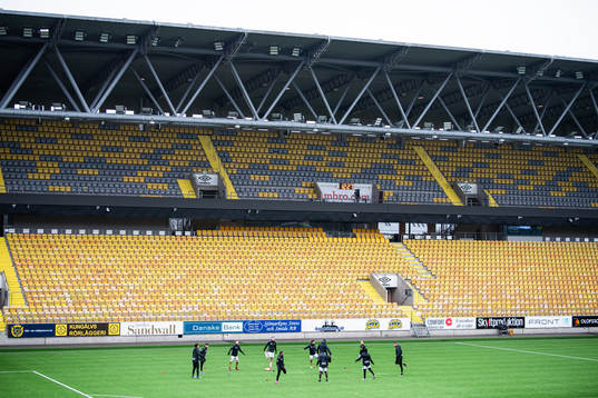 s spelare värmer upp