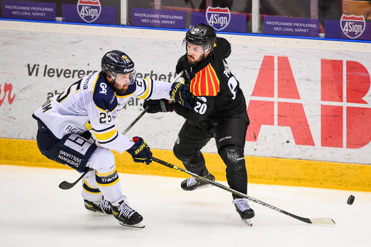 s Axel Holmström och Brynäs Oula Palve