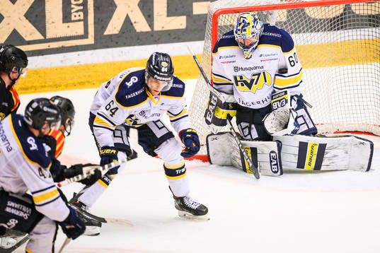 s målvakt Hugo Alnefelt med en räddning