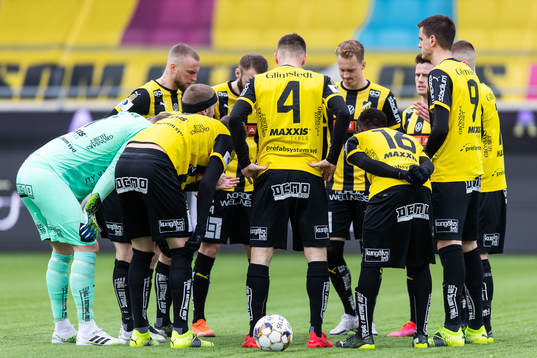 Häckens spelare samlas