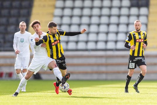 Västerås Justin Salmon och Häckens Joona Toivio