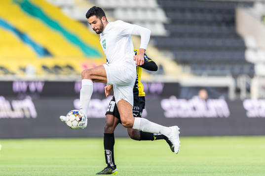 Västerås Pedro Ribeiro och Häckens Benie Adama Traore