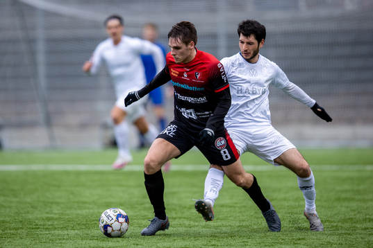 Trollhättans Richard Cindric mot Örgrytes Anel Rashkaj