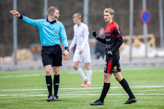 Örgrytes Marcus Haglind Sangré jublar