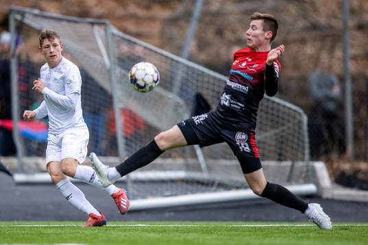 Örgrytes Anton Andreasson mot Trollhättans Oscar Edh