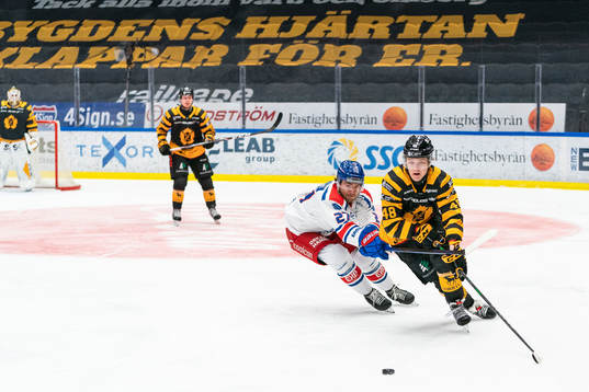 Skellefteås Jonatan Berggren och Oskarshamns JC Lipon