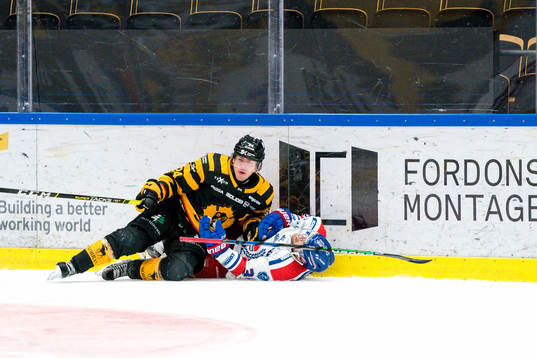 Skellefteås Andreas Wingerli och Oskarshamns Nichlas Torp