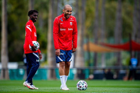 Tokmac Nguen and Haitam Aleesami of the Norwegian national