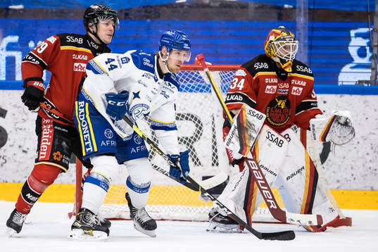 Luleås Erik Gustafsson och Leksands Carter Ashton och