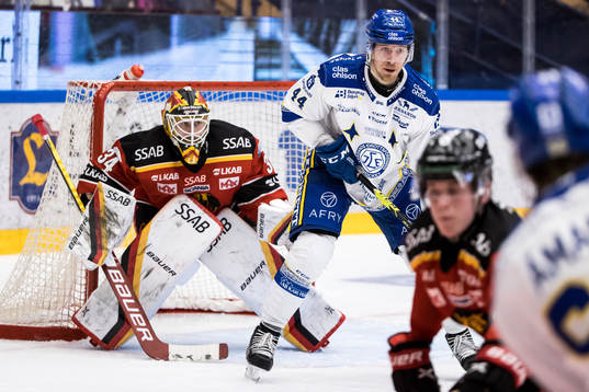 Luleås målvakt Joel Lassinantti och Leksands Carter Ashton