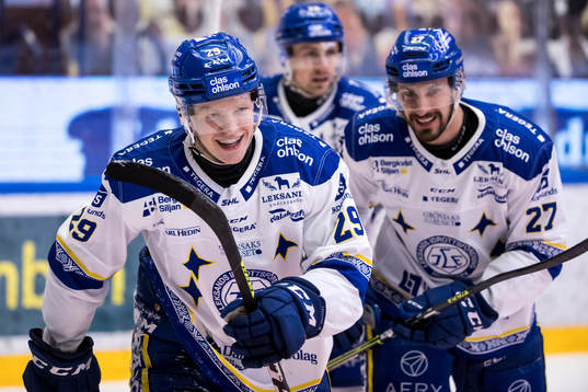 Leksands Emil Heineman jublar