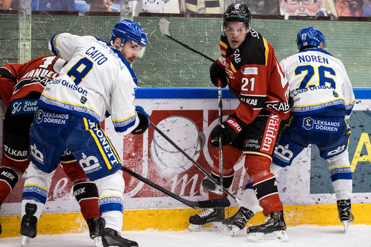 Luleås Juhani Tyrväinen och Leksands Matt Caito