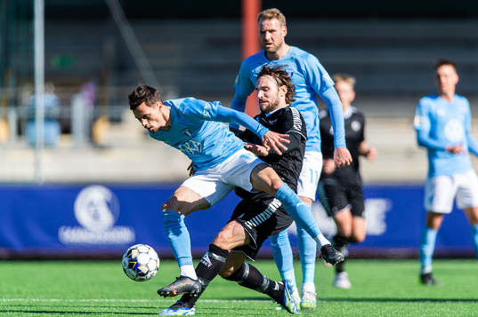 Bläddra bland fler bilder av Fotboll, Träningsmatch, Malmö FF - Örebro