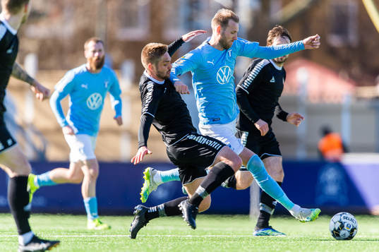 Malmö FFs Ola Toivonen och Örebros Johan Mårtensson